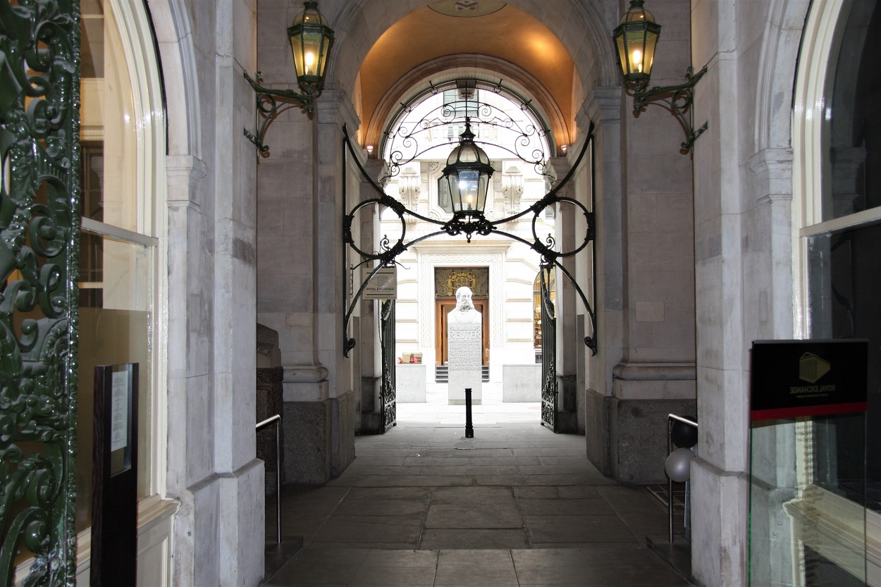 royal exchange entrance